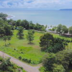 pavones-beachfront-property