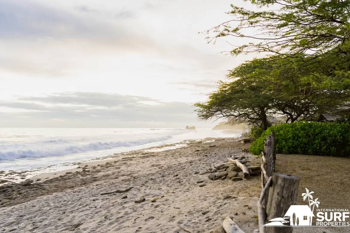 Surf-House-in-Playa-Popoyo-Nicaragua