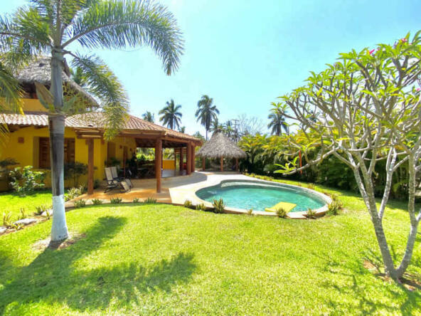 casa-sirena-playa-saladita