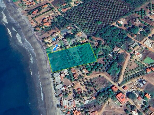 2_Beach_Front_Saldita_Lots_for_Property_Outline