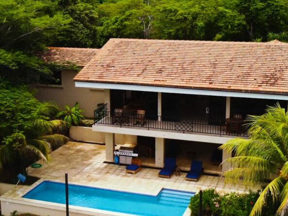 Two-Houses-on-One-Property-in-Playa-Gigante
