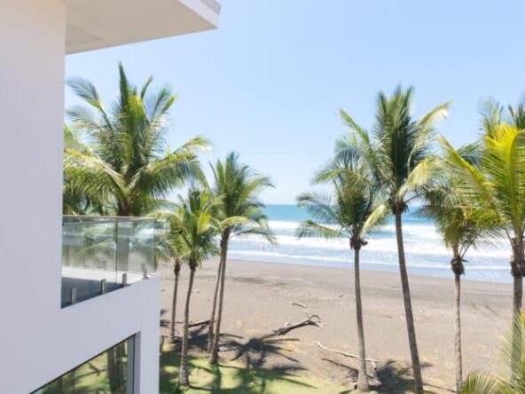luxury-beachfront-hermosa-palms