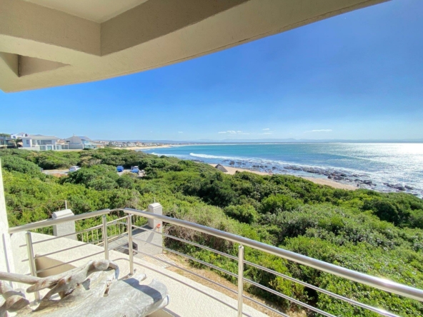 7-bedroom-surf-view-above-jeffreys-bay
