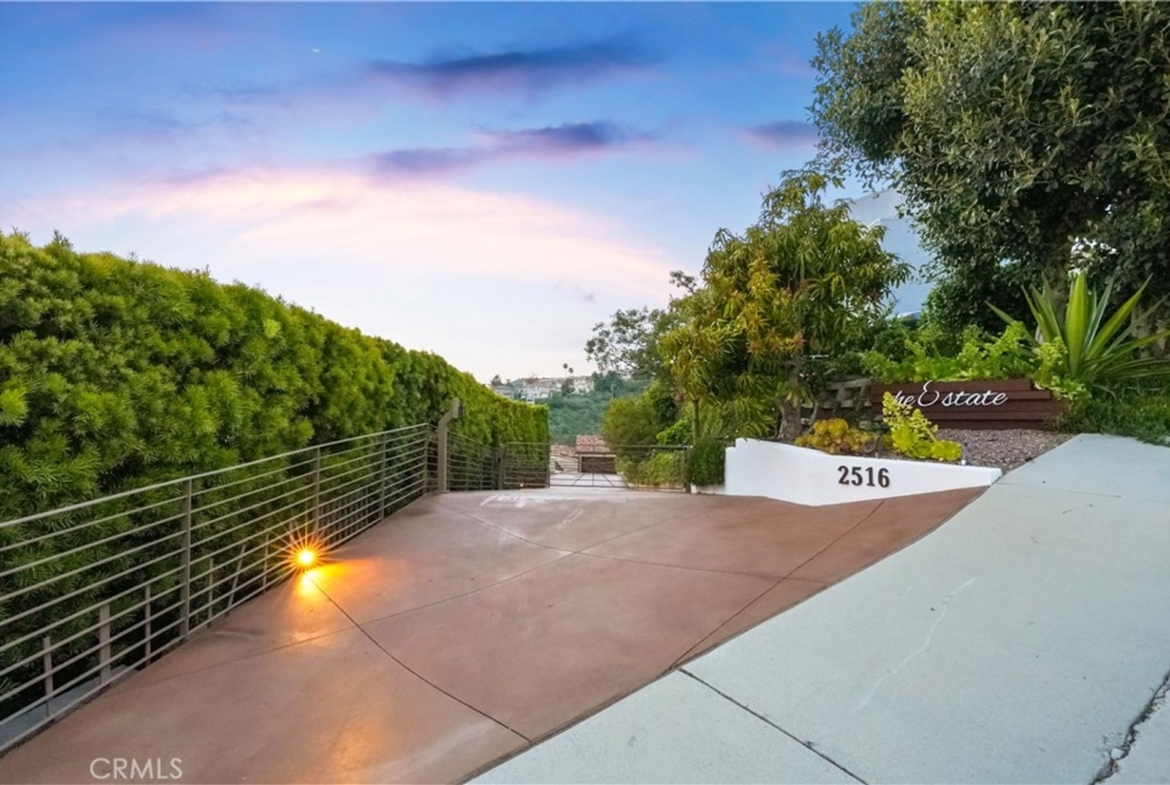 2516-temple-hills-dr-surf-estate