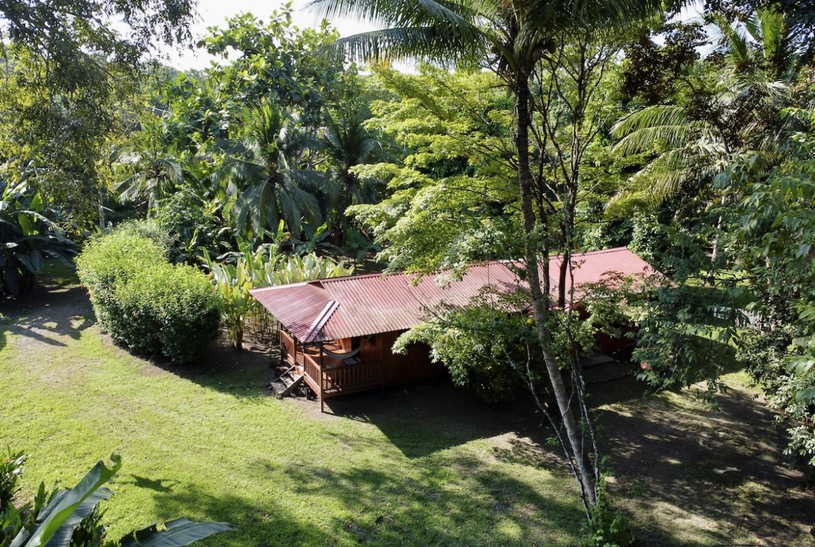 sombrero-beach-surf-shack-osa-peninsula