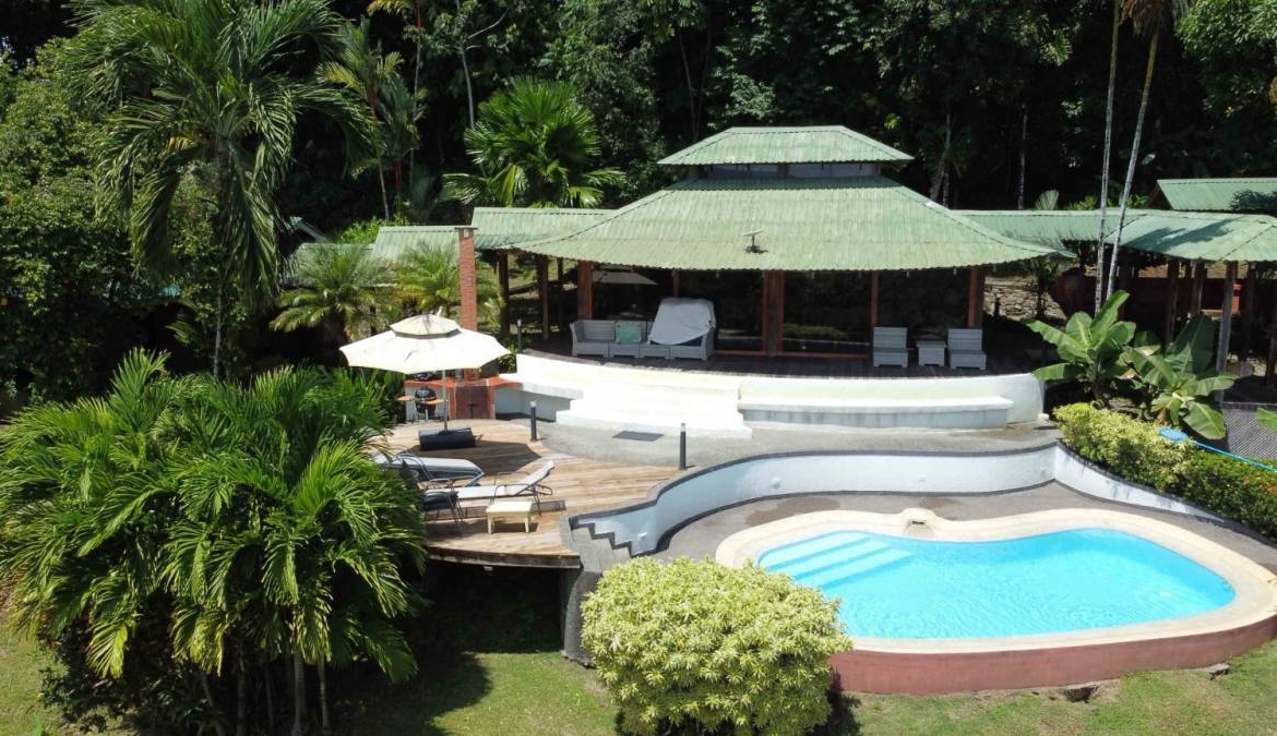 5-acre-luxury-surf-compound-in-pavones-costa-rica