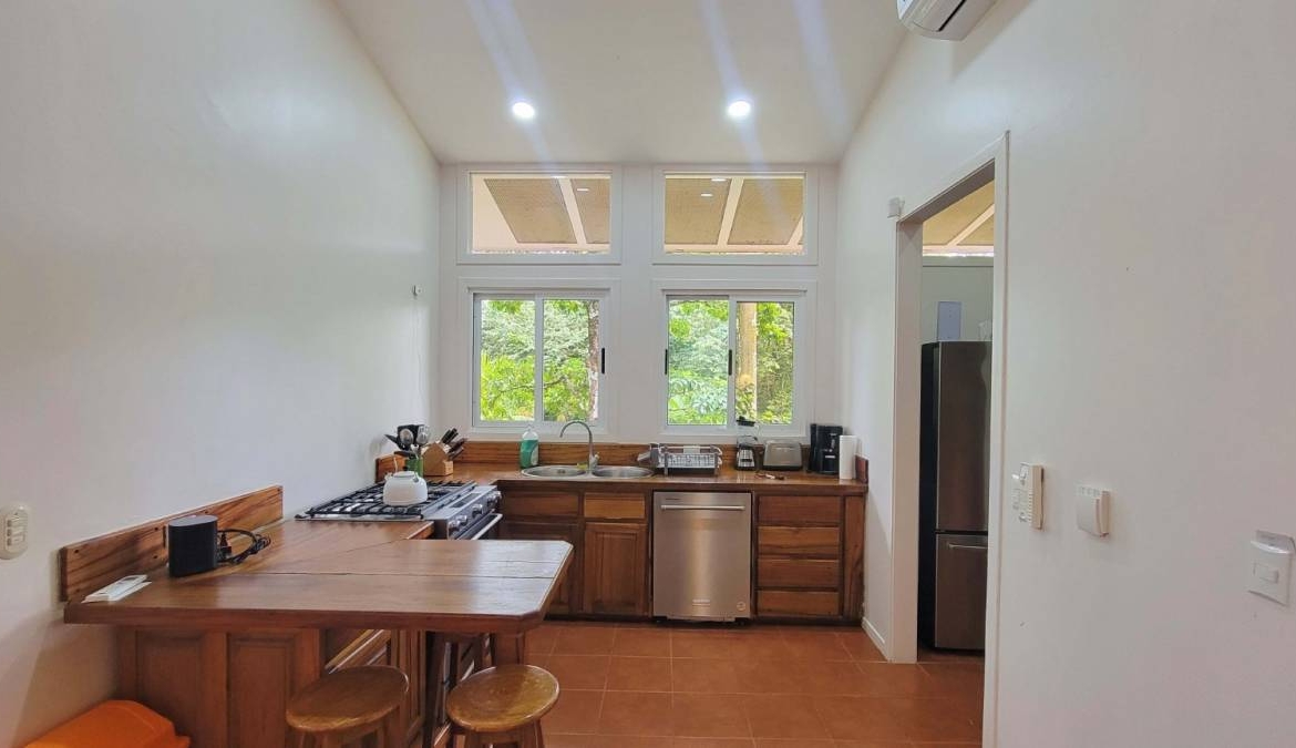 5-acre-luxury-surf-compound-in-pavones-costa-rica