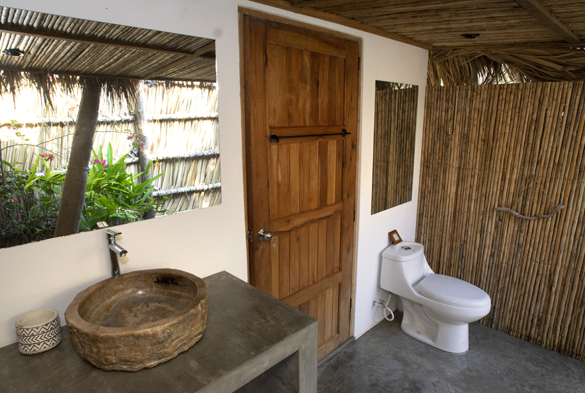 mandla-oceanfront-retreat