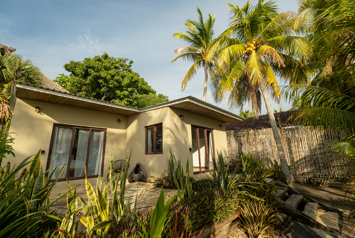 mandla-oceanfront-retreat-El-Tránsito