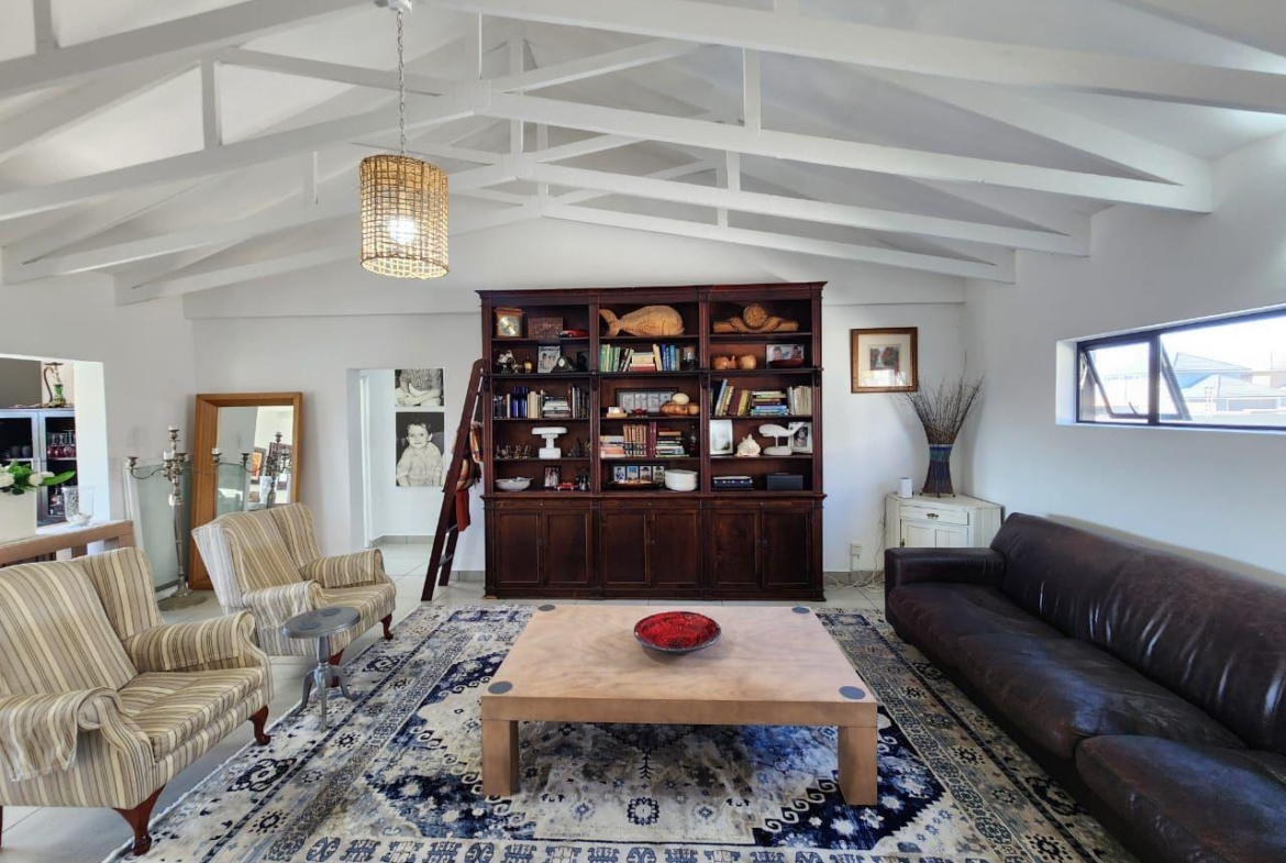 3-bedroom-house-in-blue-waters-estate-jeffreys-bay