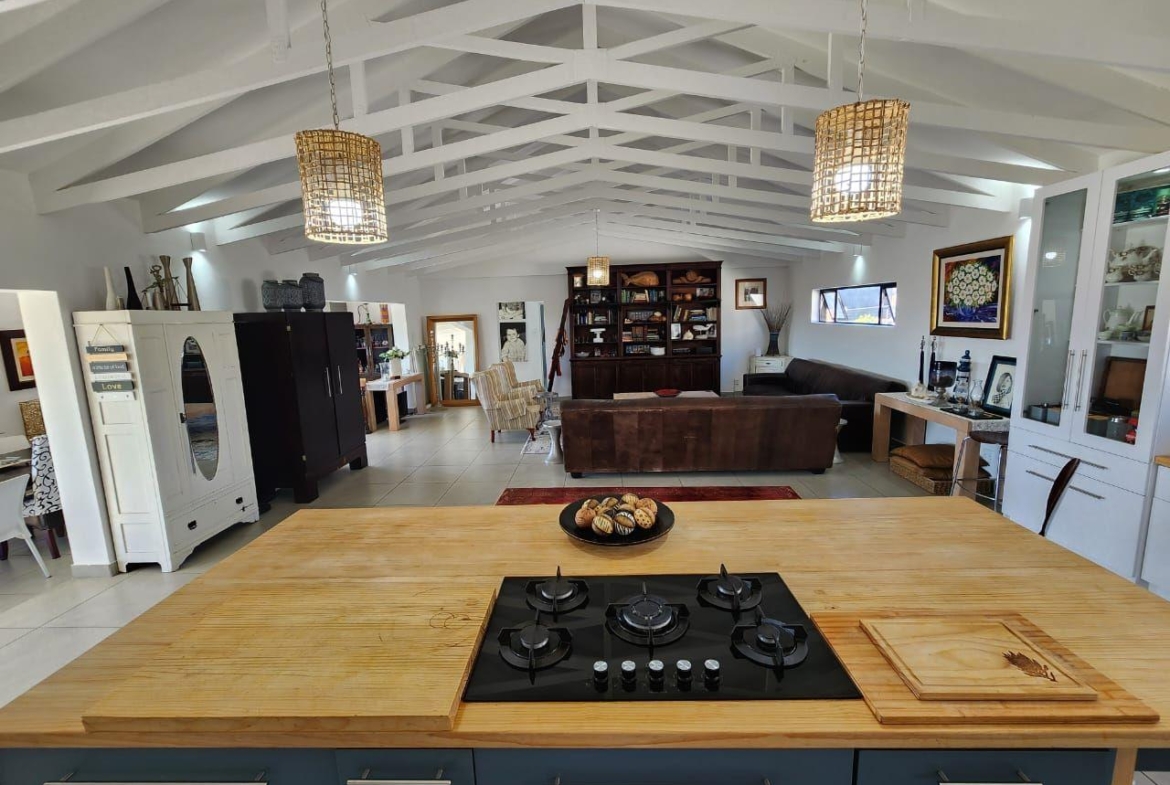 3-bedroom-house-in-blue-waters-estate-jeffreys-bay