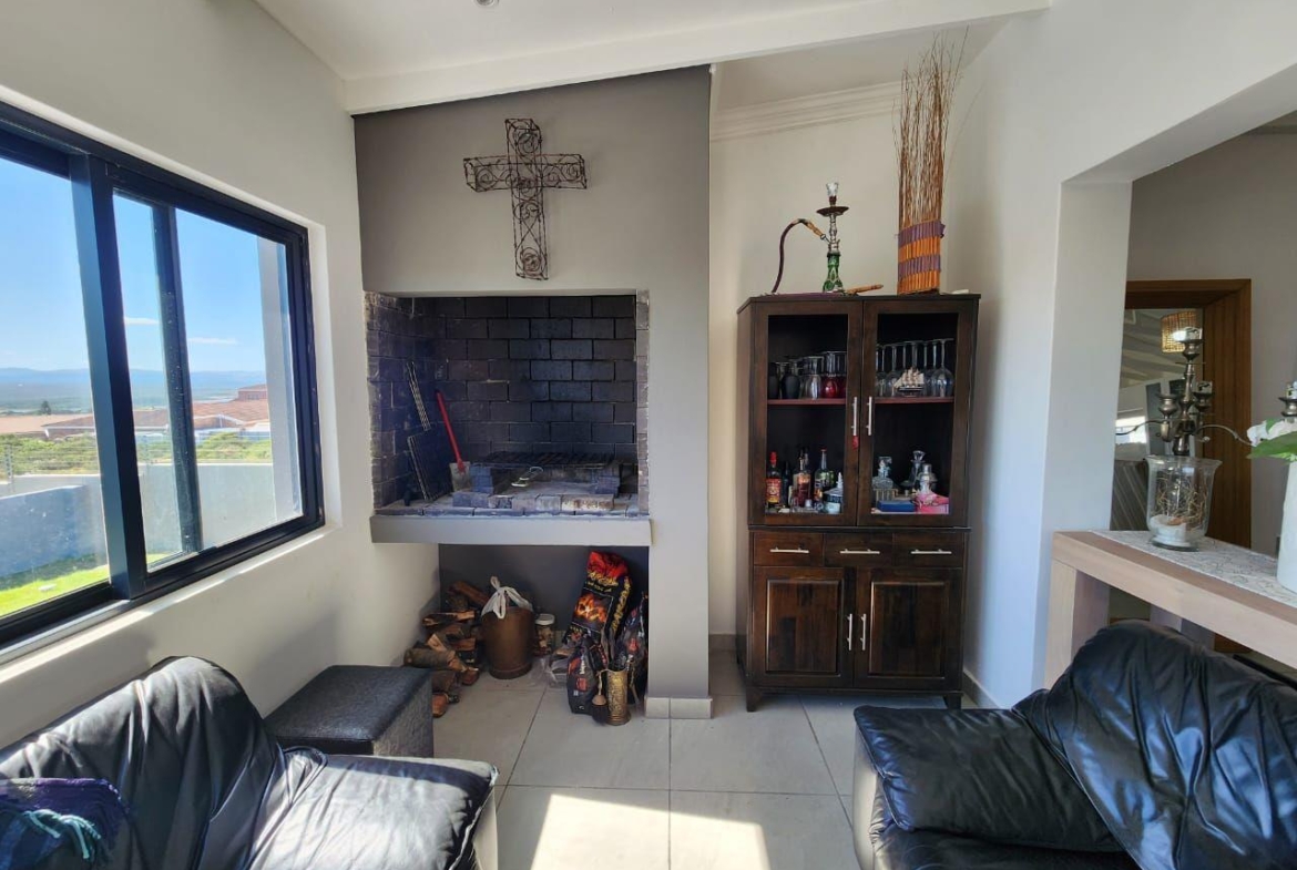 3-bedroom-house-in-blue-waters-estate-jeffreys-bay
