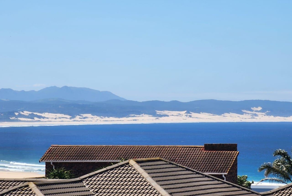 3-bedroom-house-in-blue-waters-estate-jeffreys-bay