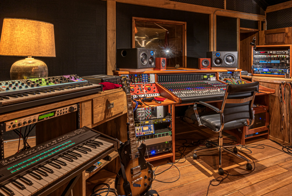 architectural-masterpiece-recording-studio-pool-guest-house