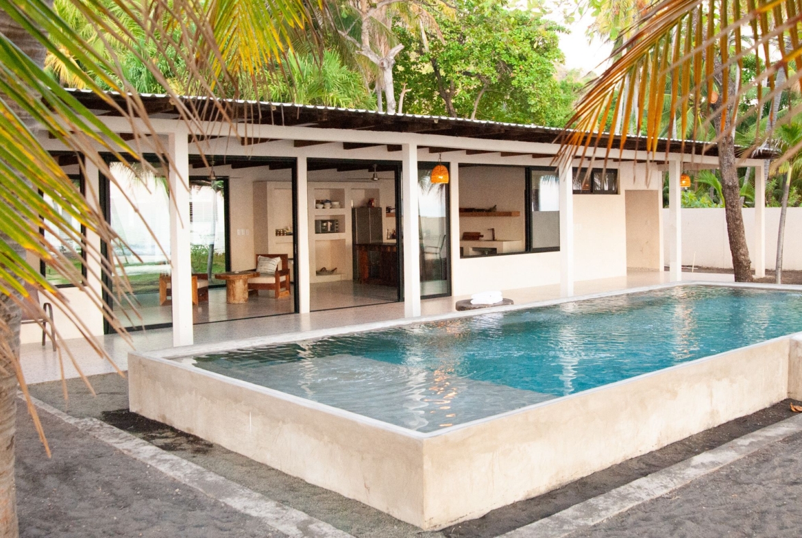 oceanfront-income-producing-villa-el-salvador