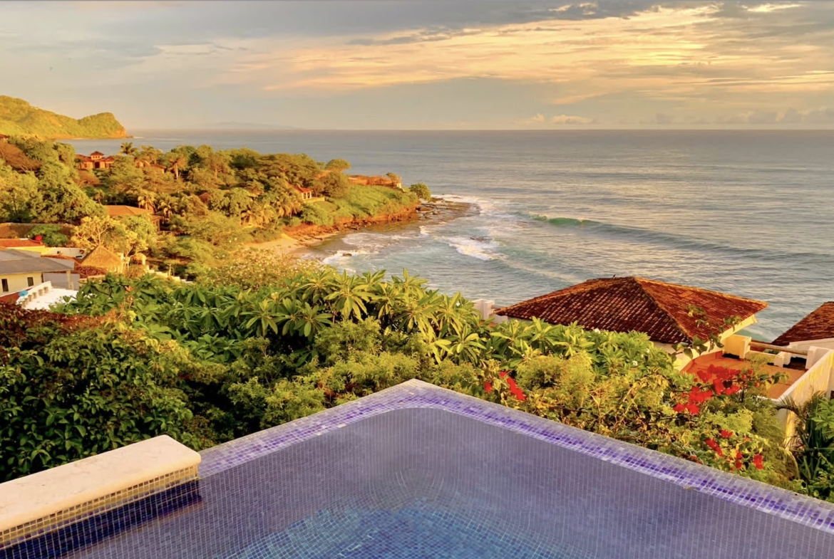 casa-ensueno-rancho-santana-surf-house