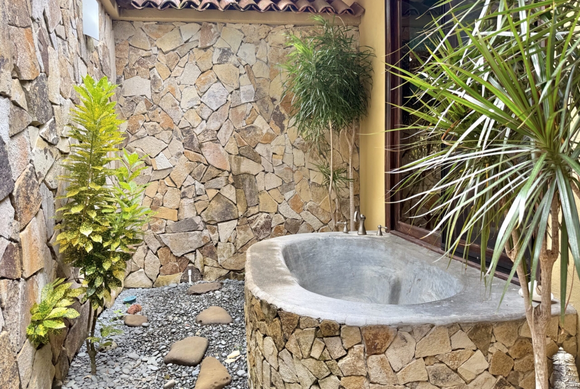 pavones-walk-to-the-beach-hacienda-home-for-sale