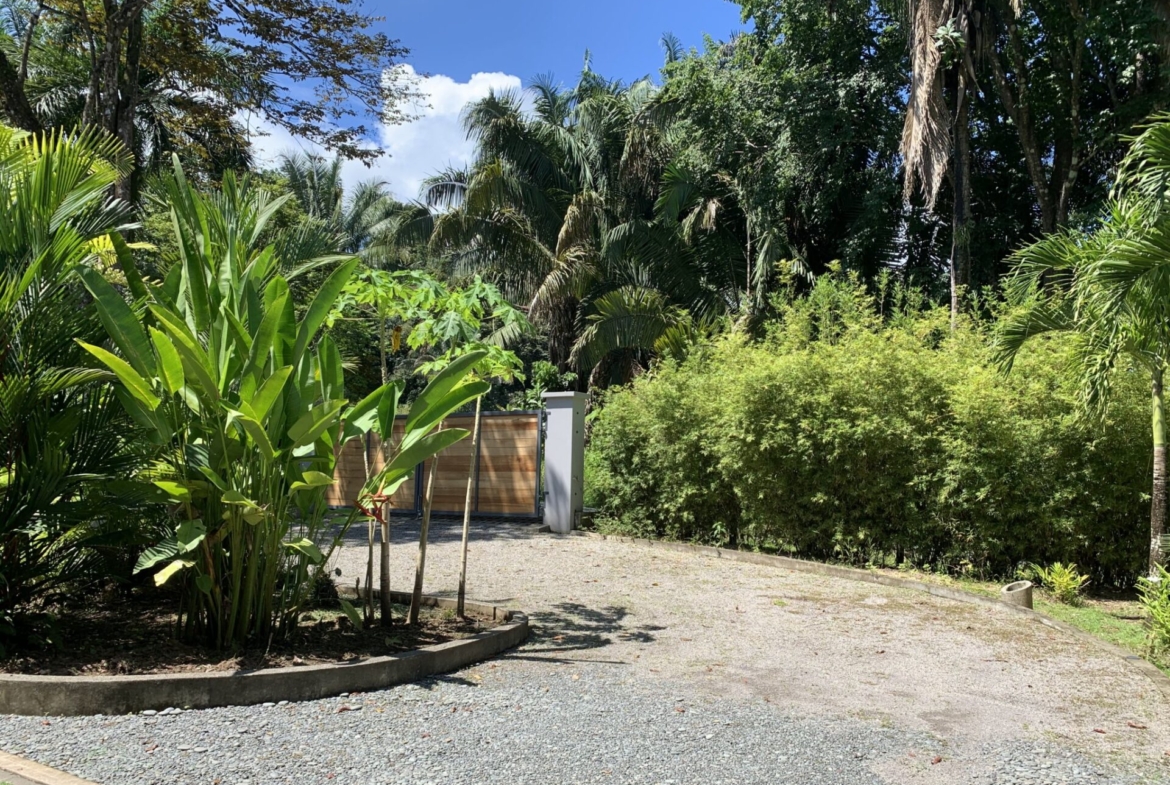 beautiful-pavones-home-with-large-lot-walking-distance-to-beach