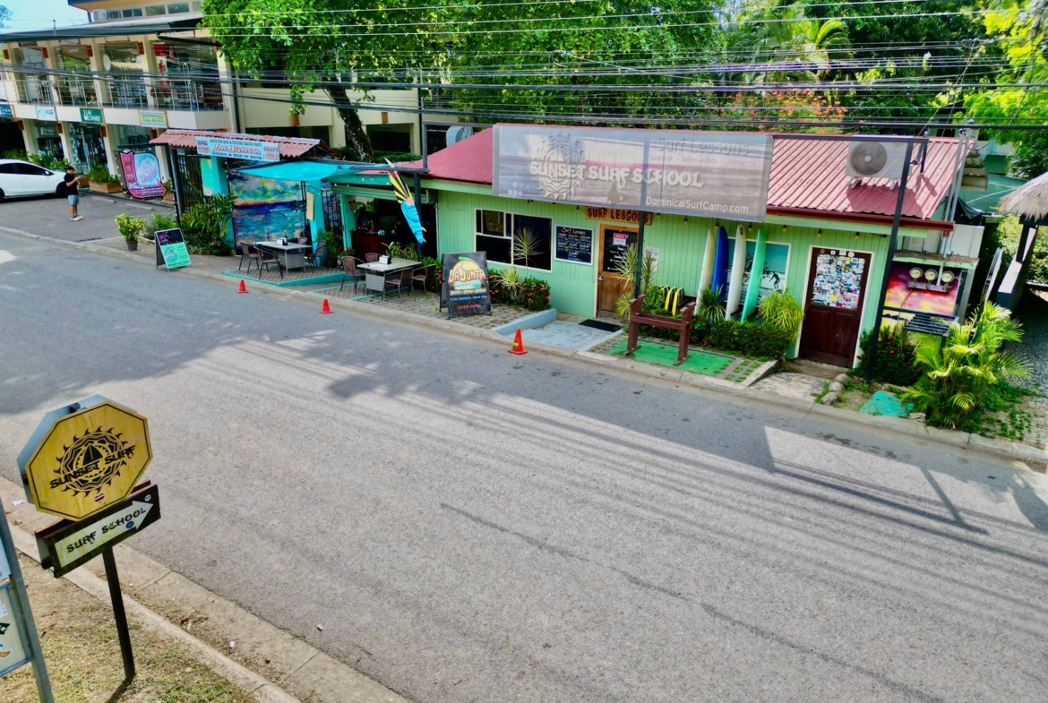 restaurant-rental-cabins-dominical-costa-rica
