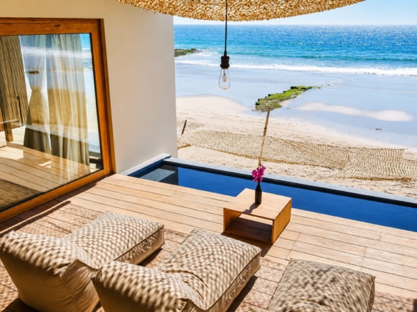 oceanfront-boutique-surf-hotel-for-sale-mancora-peru